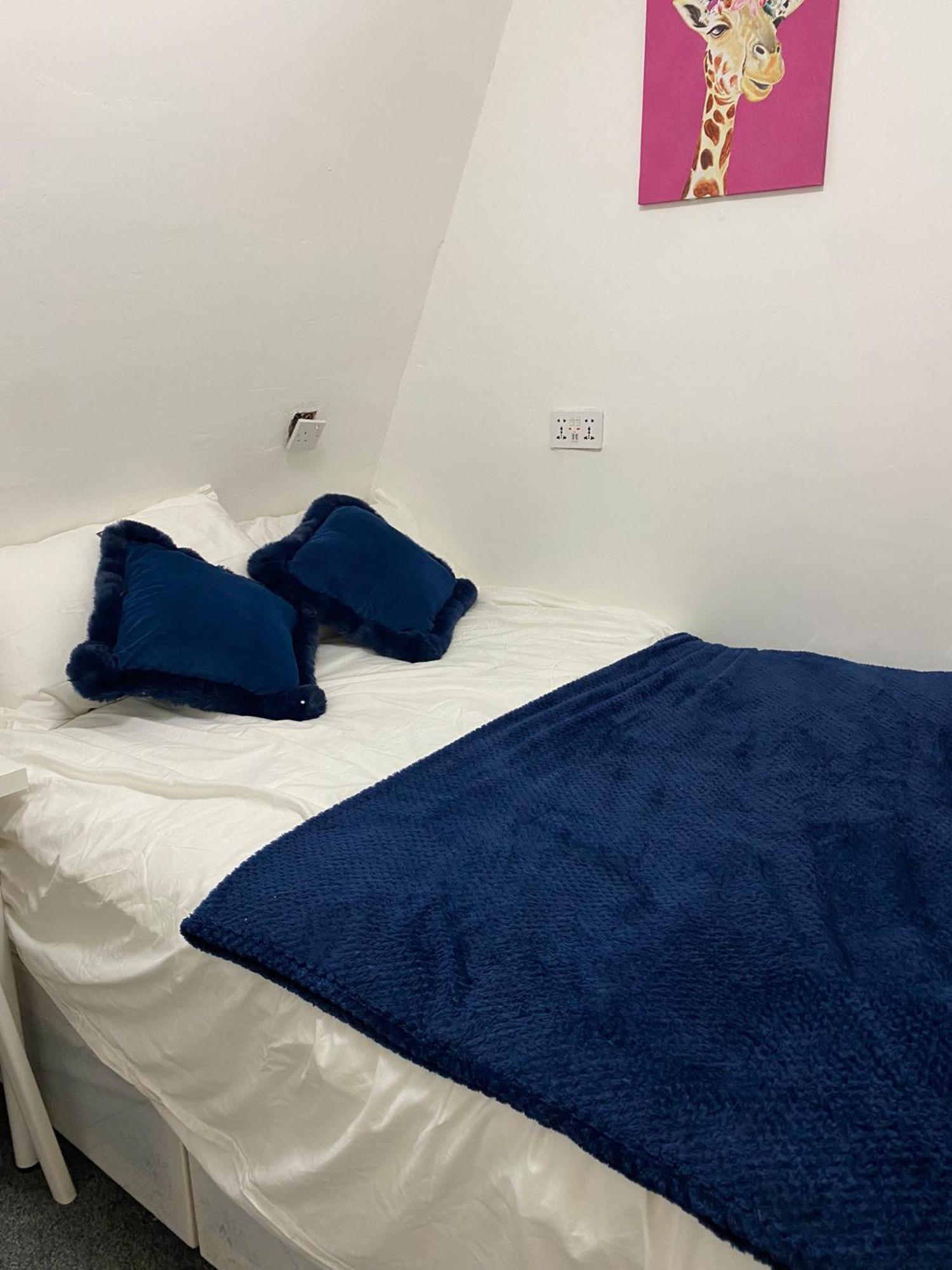 Russell Square Private Homestay *