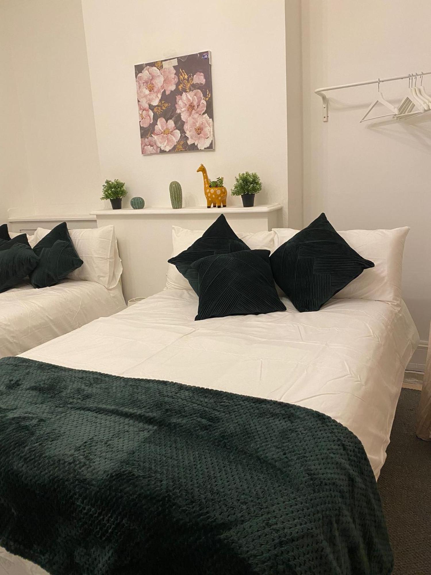 Homestay Russell Square Private