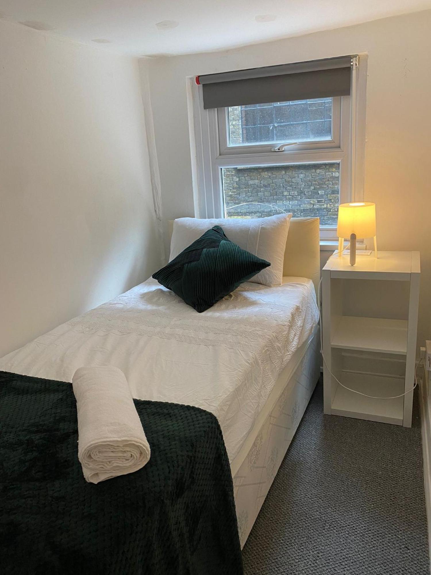 Russell Square Private Homestay London